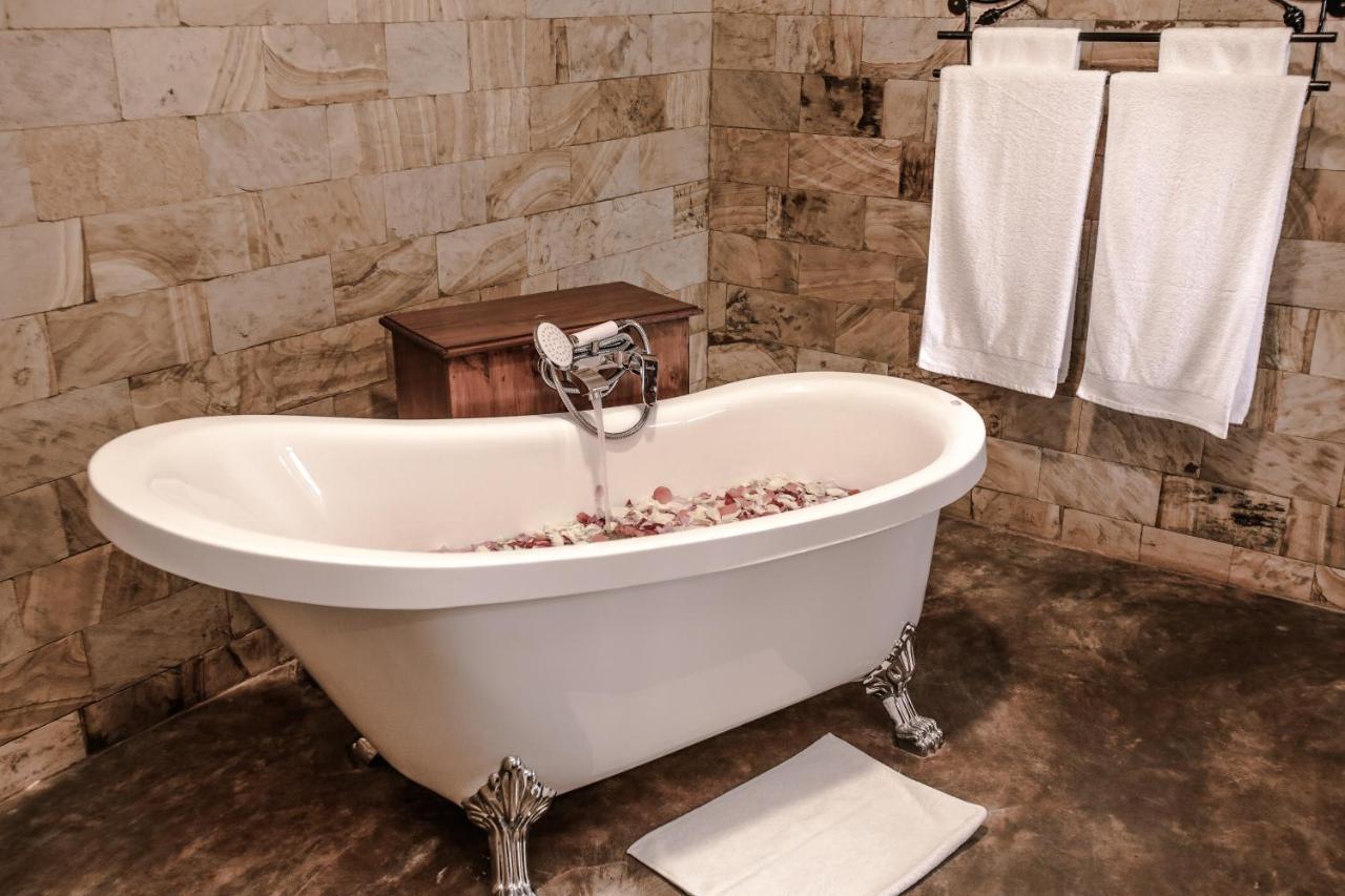 קראטו Ngorongoro Marera Mountain View Lodge מראה חיצוני תמונה