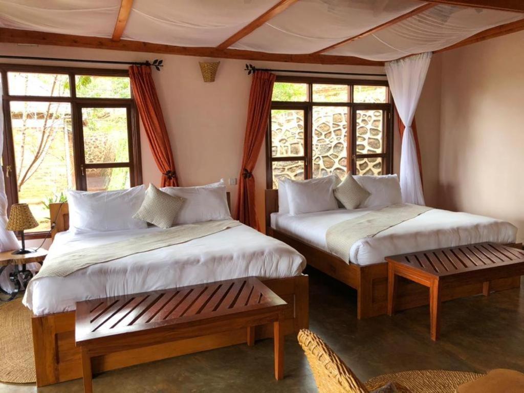 קראטו Ngorongoro Marera Mountain View Lodge מראה חיצוני תמונה