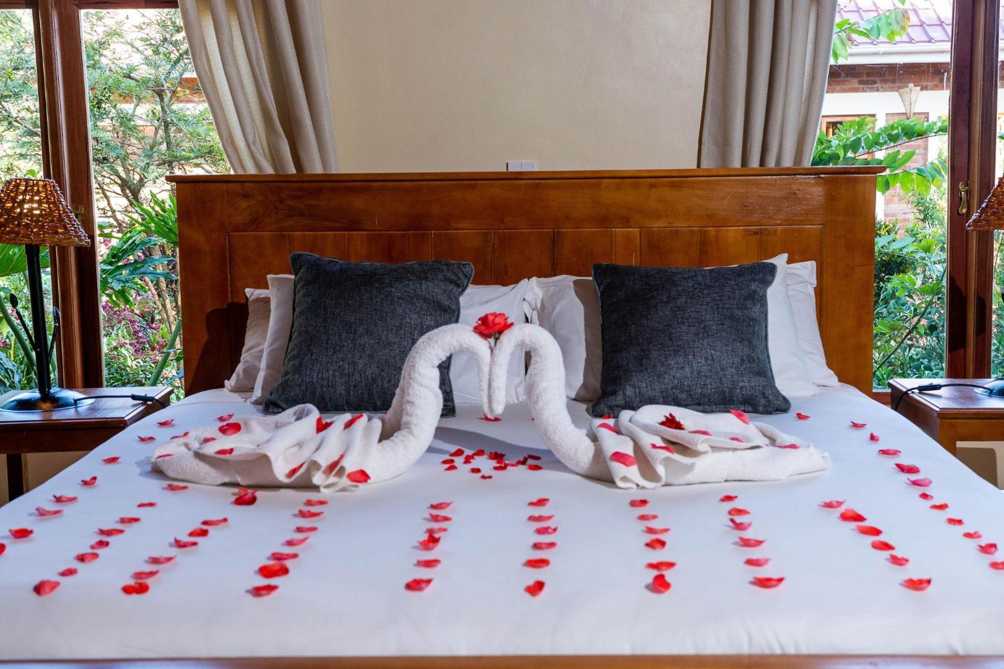 קראטו Ngorongoro Marera Mountain View Lodge מראה חיצוני תמונה
